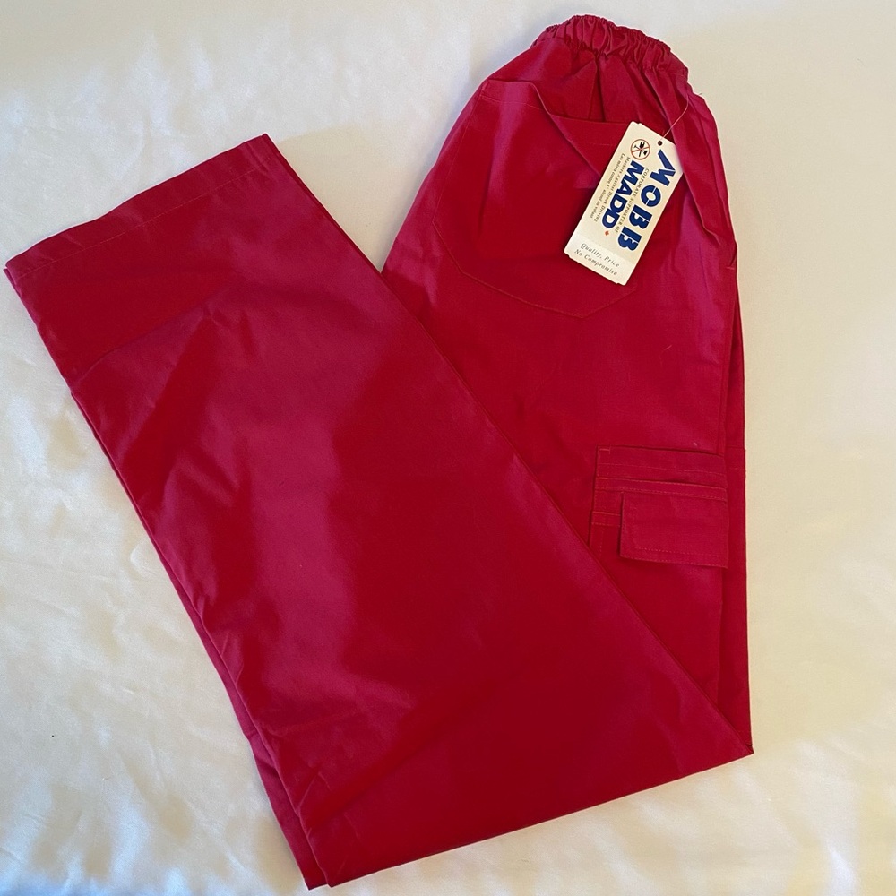 NWT Mobb scrubs size small color, raspberry style number 307P